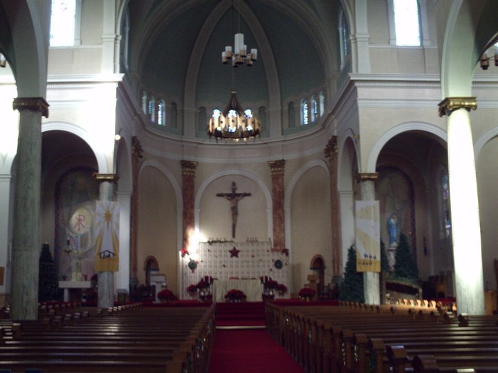 Holy Name Church inside